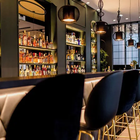 One Paris-porte Doree 3*